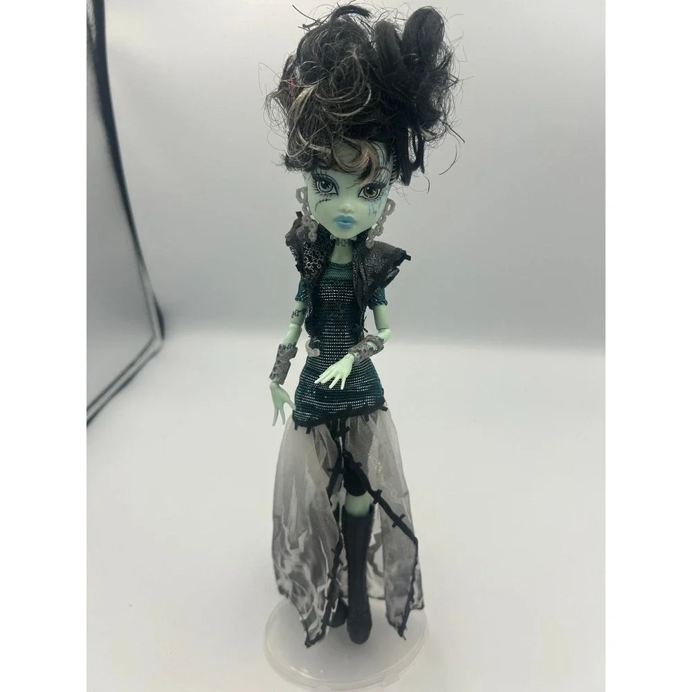 Monster High Ghouls Rule Frankie Stein